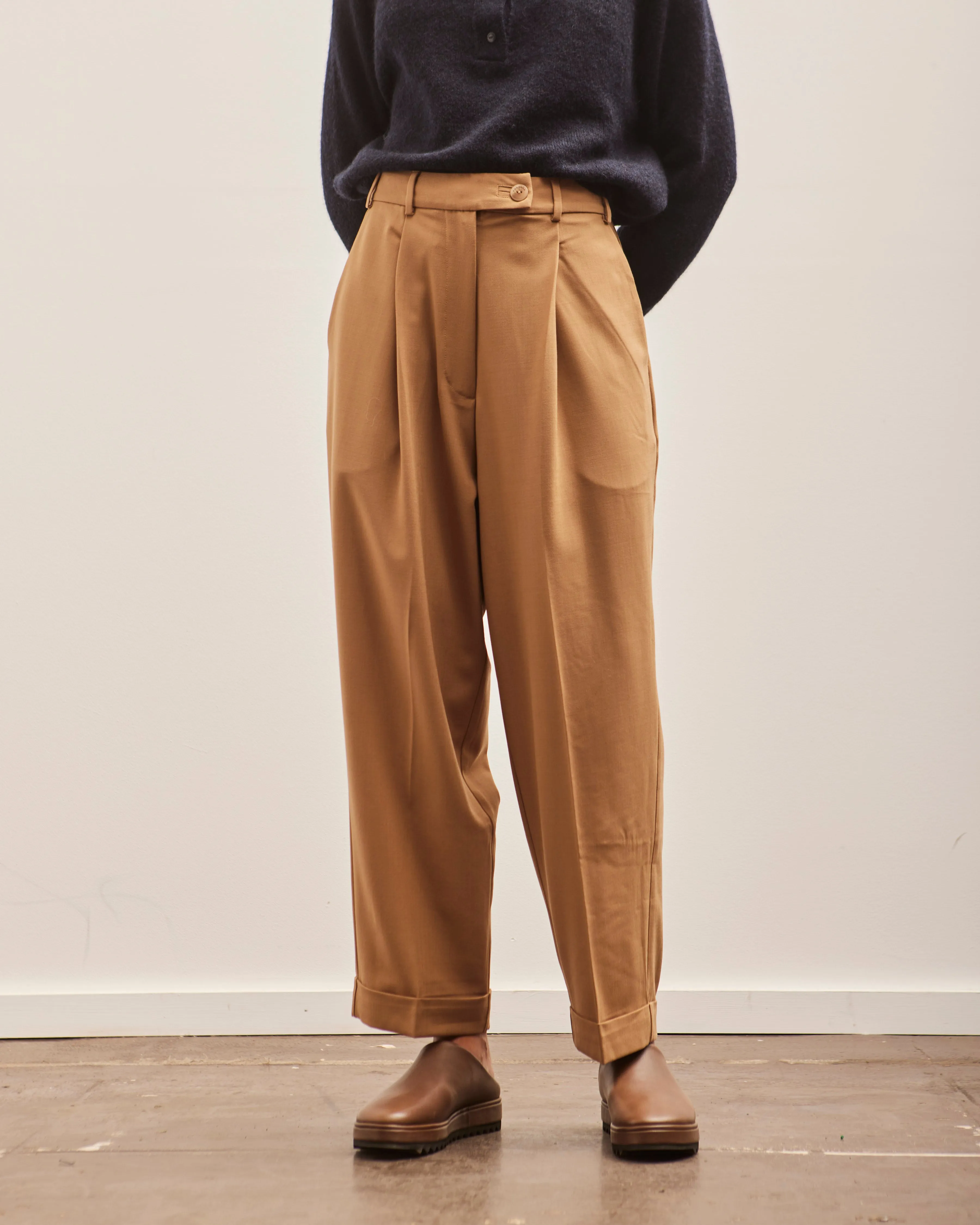 Cordera Tailoring Masculine Pants, Camel